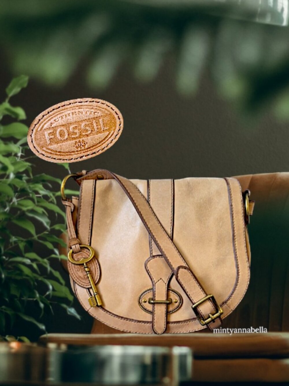 Vintage FOSSIL Saddle Bag w/ Signature Brass Key & Hanging Tag | Cowhide Leather